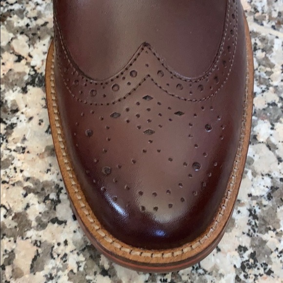 Wingtip shoes - Picture 2 of 8